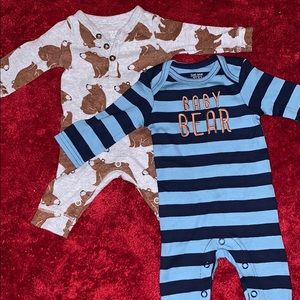 Newborn onesies (2)